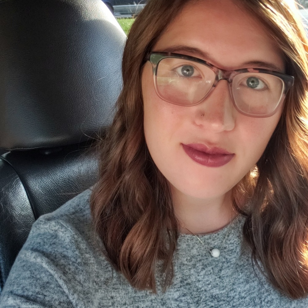 Meet your Posher, Amanda